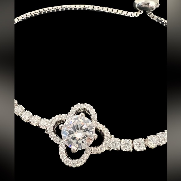 New Cote D’ Argent  Sterling Silver CZ Adjustable 4 Leaf  Bracelet - Picture 10 of 16